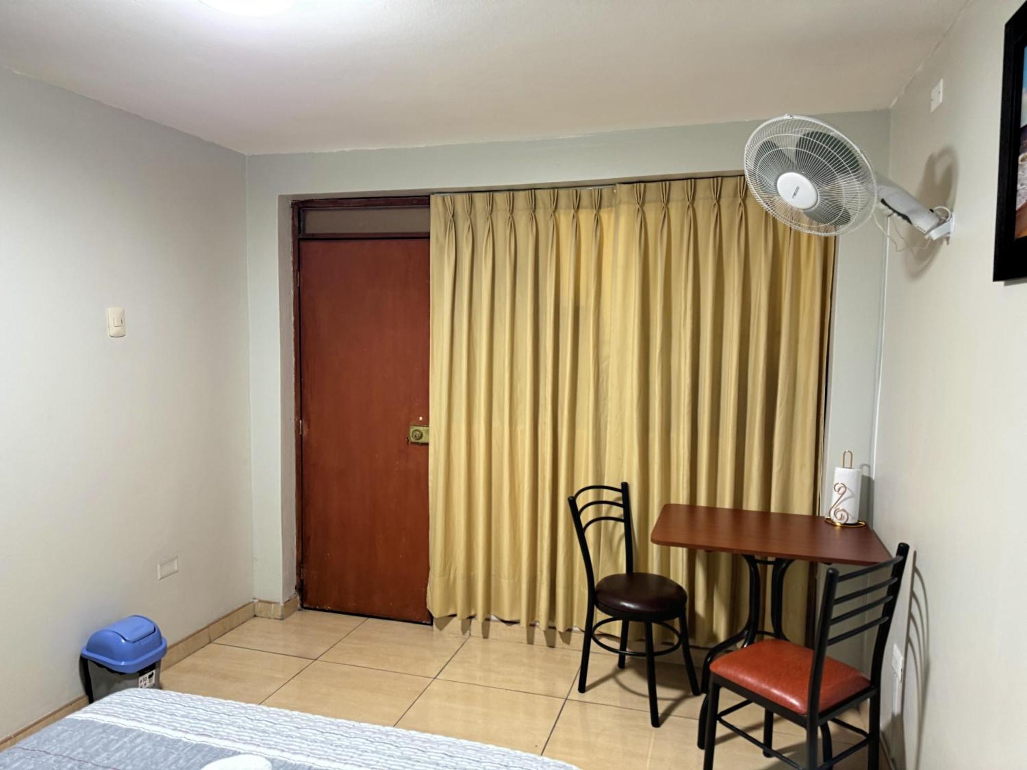 Close To Airport - Free One Time Pickup - A Y J Familia Lima Exteriér fotografie